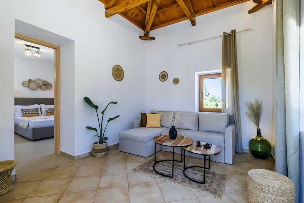 Villa Koukounaria Skopelos Town Exterior photo