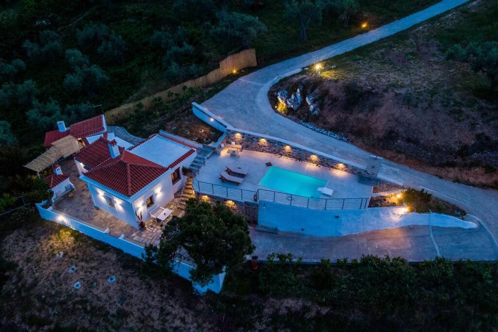 Villa Koukounaria Skopelos Town Exterior photo