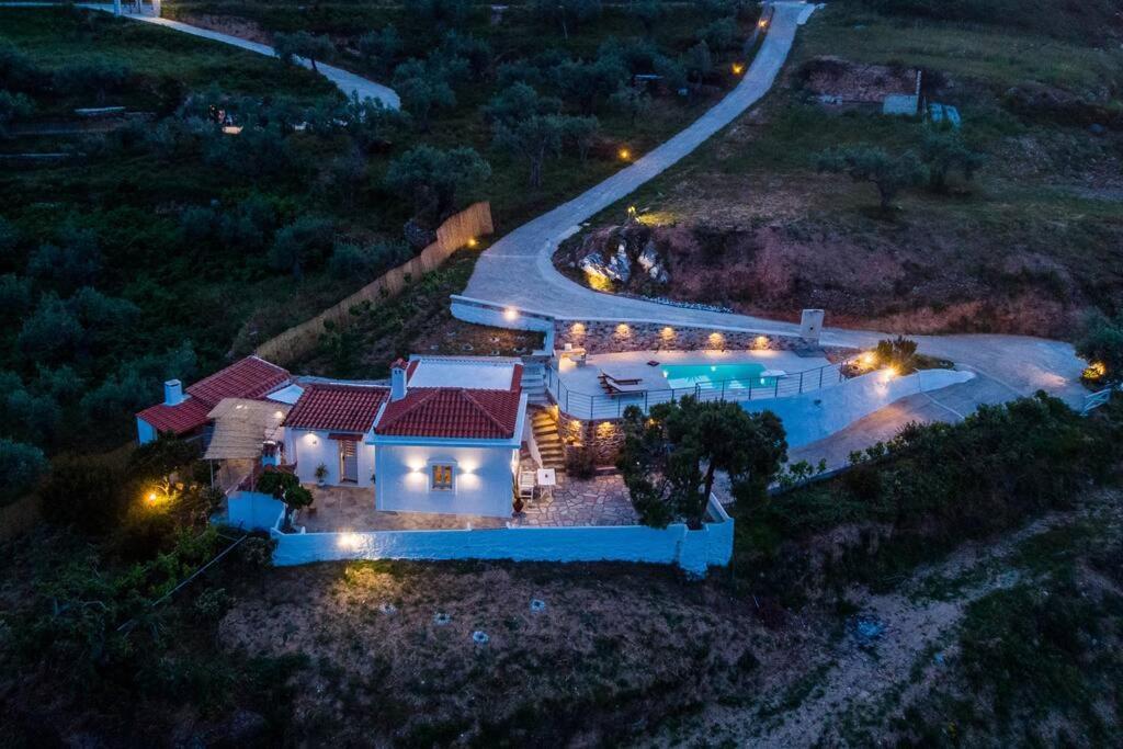 Villa Koukounaria Skopelos Town Exterior photo