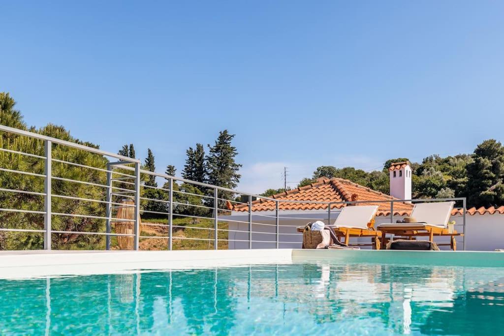 Villa Koukounaria Skopelos Town Exterior photo