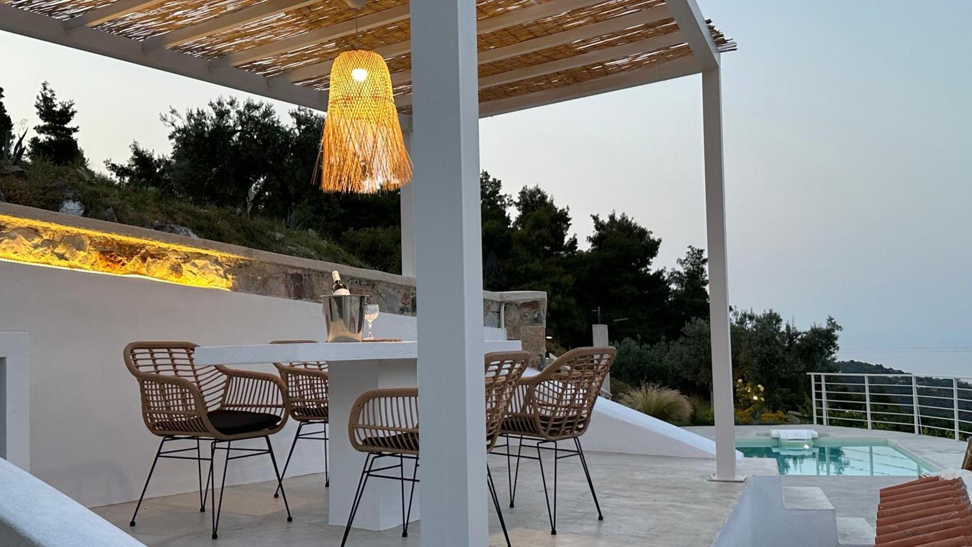 Villa Koukounaria Skopelos Town Exterior photo