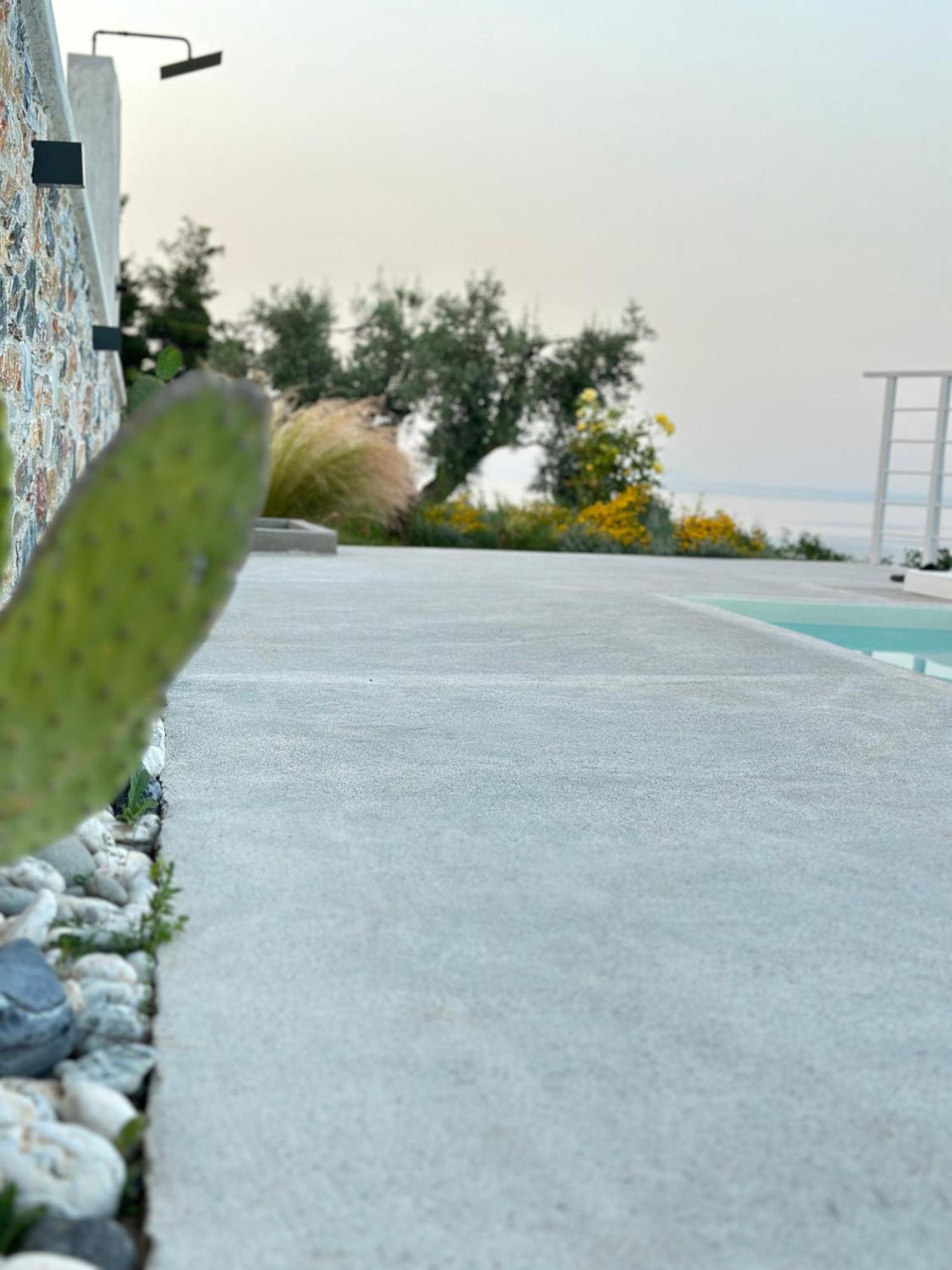 Villa Koukounaria Skopelos Town Exterior photo